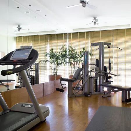 Отель Radisson Blu