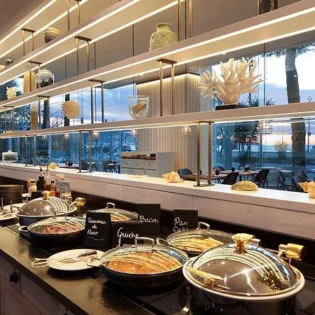 Отель Radisson Blu Ницца