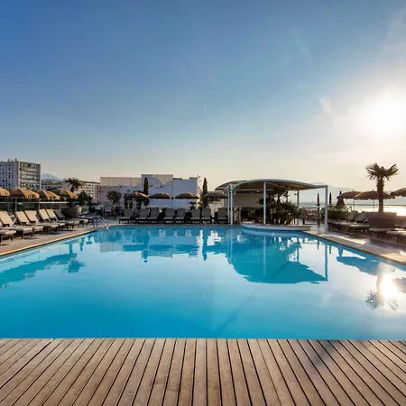 Отель Radisson Blu
