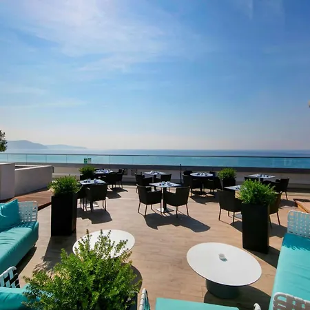 Отель Radisson Blu