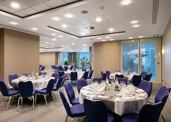 Radisson Blu Hotel 4*