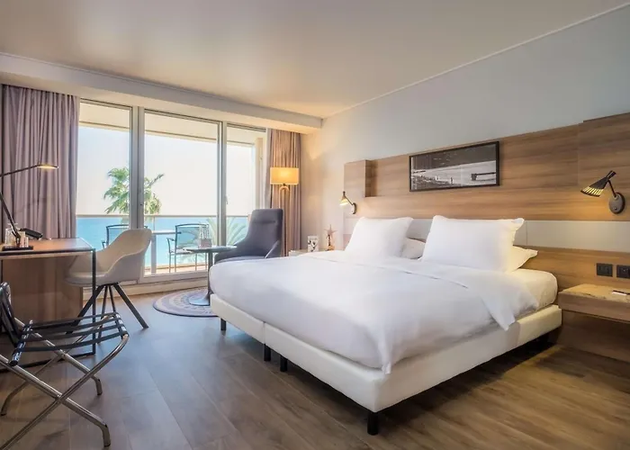 Hotel Radisson Blu 4*