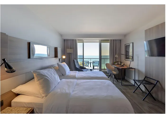 Radisson Blu 4* Nice