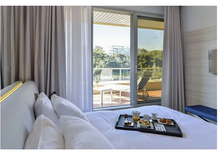 Radisson Blu 4* Nice