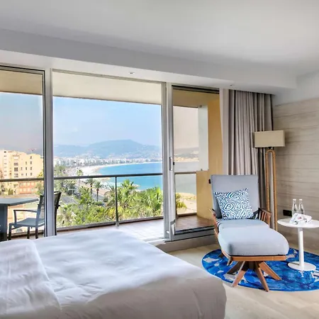 Radisson Blu 4*
