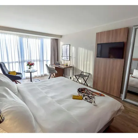 Radisson Blu Hotel 4*