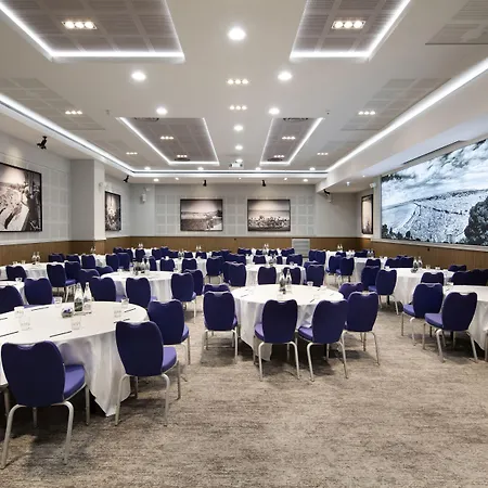 Radisson Blu Hotel 4*