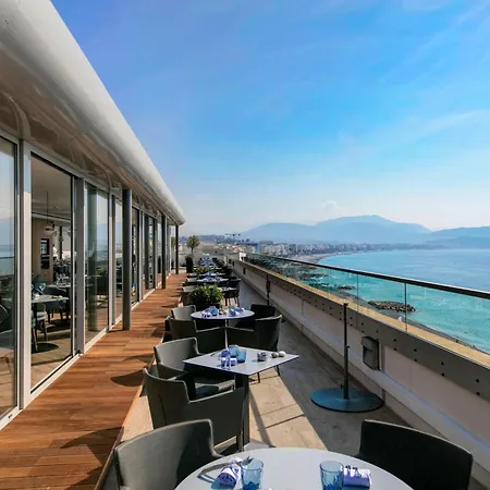 Radisson Blu Hotel 4*